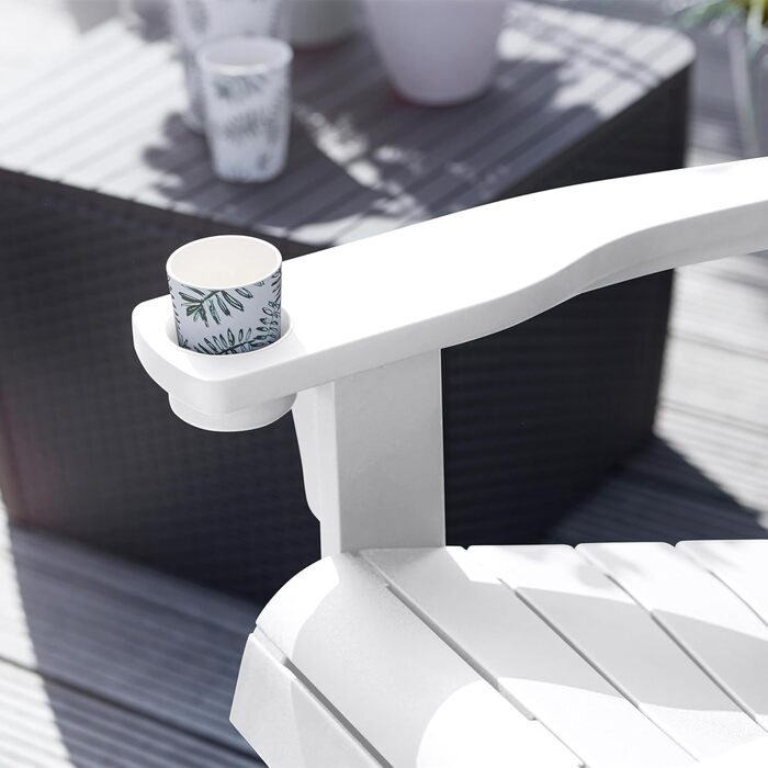 Садове крісло Keter Alpine Adirondack, пластикове садове крісло з тримачем для напоїв, біле, водонепроникне, класичний американський дизайн, для саду, патіо та балкону, 93 x 81 x 96,5 см, біле, суцільне