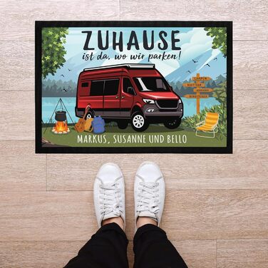 Персоналізований килимок для дверей з іменем для родини з кемпера - Дім там, де ми паркуємося - нековзний та миється - чорний - 60x40 см