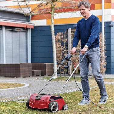 Аератор газону GC-ES 1231/1 (1200 Вт, до 300 м, 8 подвійних ножів, 3-ступеневе регулювання глибини транспортне положення, складна ручка керування)