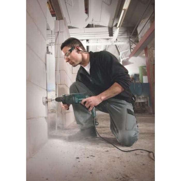 Ударний дриль Metabo SBE 760 (600841850) пластиковий корпус, номінальна вхідна потужність 760 Вт, вихідна потужність 370 Вт, макс.