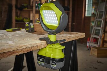 Акумуляторний LED-ліхтар RYOBI 18 V ONE RLCL18-0 (до 1000 лм, поворотна головка 360, без АКБ та зарядного пристрою)