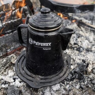 Емальований кавник Petromax Percolator 1,5 літра (чорний) на всіх типах печей, на вугіллі та решітках гриля Випуск найтонших ароматів від кави та чаю ароматний і насичений Чорний 1,3 літра