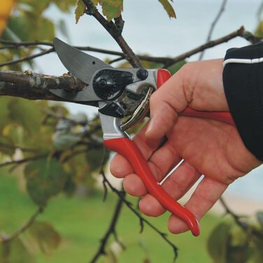 Садові ножиці FELCO 8 Bypass для правшів, ергономічний дизайн для великих рук, сталеве лезо 52 мм, діаметр різання 25 мм, амортизатор, ковані алюмінієві ручки, похила ріжуча головка, швейцарське виробництво FELCO 8 Large Hands (L)