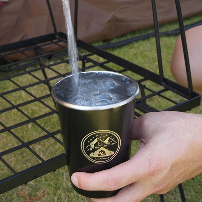 Чашки для активного відпочинку, виготовлені з нержавіючої сталі, що штабелюється, ідеально підходять для кемпінгу, подорожей та щоденного використання. У комплект входять 4 склянки з нержавіючої сталі, столові прибори, посуд для вечірок та скелелазіння, ч