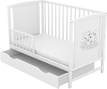 Дитяче ліжко Generic Baby Deluxe 60x120, що трансформується в дитяче ліжко білого кольору, з шухлядою та матрацом з алое вера, регульованою висотою та знімними поручнями (захисна поручень Mia для шухляди)