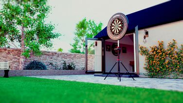 Підставка для дротиків WINMAU Xtreme Dartboard 2.0 - Портативна, регульована та окремостояча - Система кріплення дротиків у формі штатива - Професійний аксесуар для дротиків - Сумісний з усіма дротиками Winmau