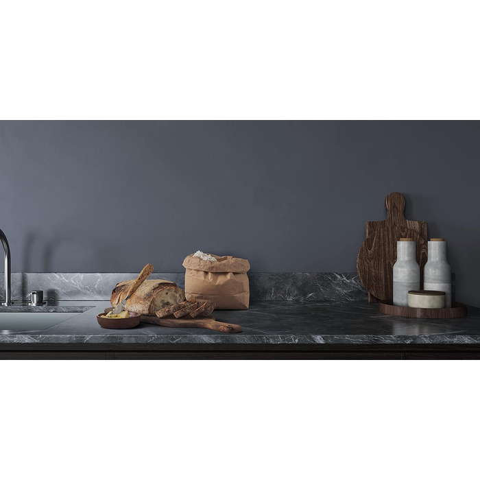 Кухонний комбайн AEG KM5-1-4BPT / Аксесуари / 1200 Вт / 6 рівнів швидкості / Імпульсна функція / Планетарна мішалка / 6,1 кг / Повністю металевий корпус / Чаша для змішування з нержавіючої сталі 5 л / Чорний матовий