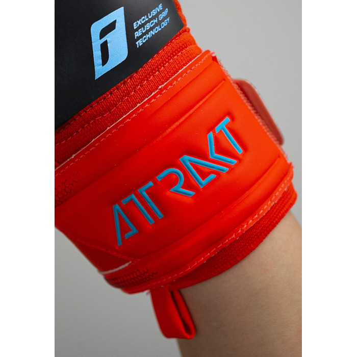 Чоловічі воротарські рукавиці Reusch Attrakt Freegel 10.5 Bright Red / Future Blue / Blue