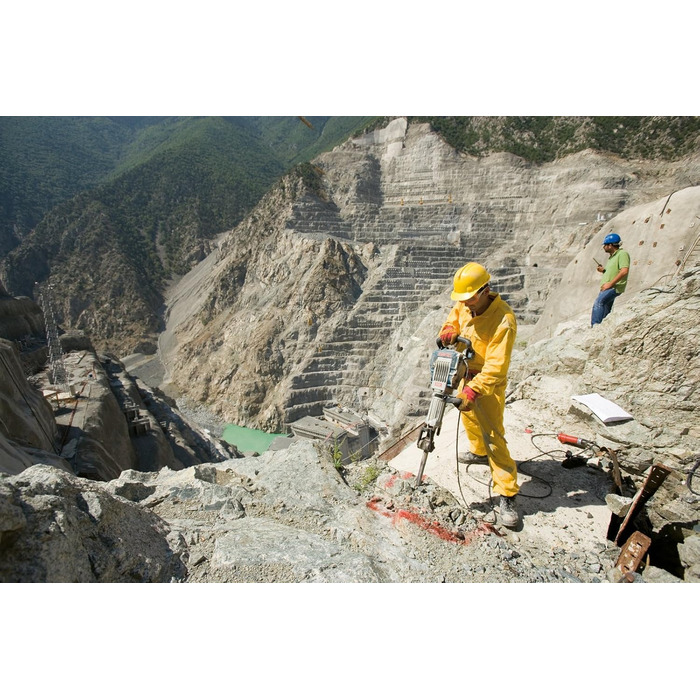 Ударний відбійний молоток GSH 16-28 (потужність 1750 Вт, тримач 28 мм, вкл. загострене зубило, ручка для перенесення, візок) 28 мм