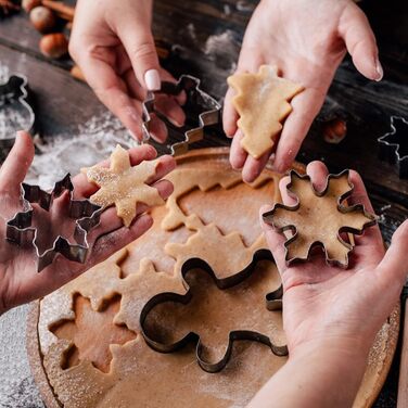 Різдвяні формочки для печива набір з 8 предметів AUERVO