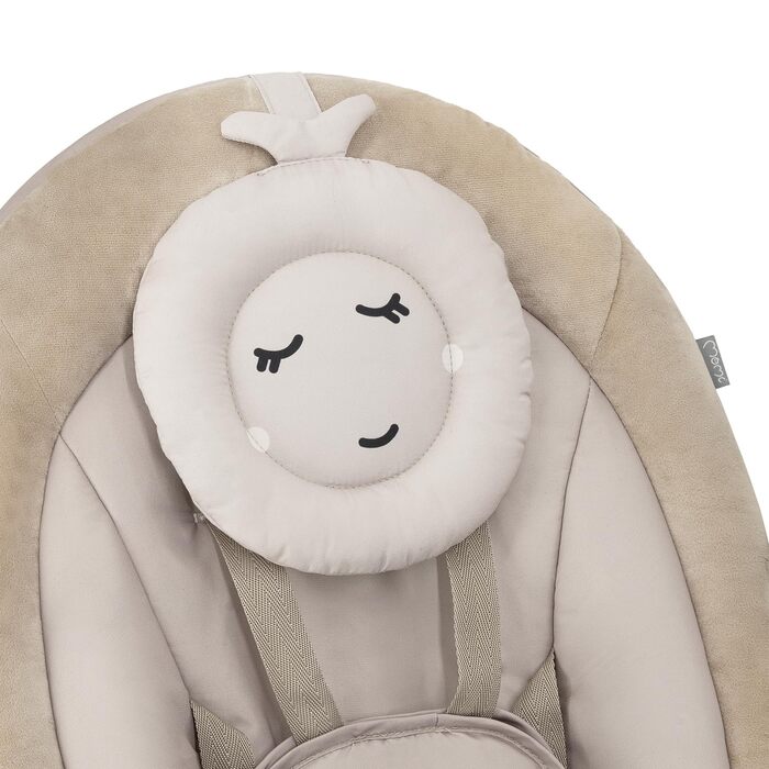 Електронний шезлонг MoMi LISS для немовлят до 9 кг, складний, живлення від батарейок або мережі, адаптер живлення з USB-кабелем, 5-точковий ремінь безпеки, дуга з іграшками, 6 мелодій, таймер, 5 швидкостей гойдання, бежевий колір