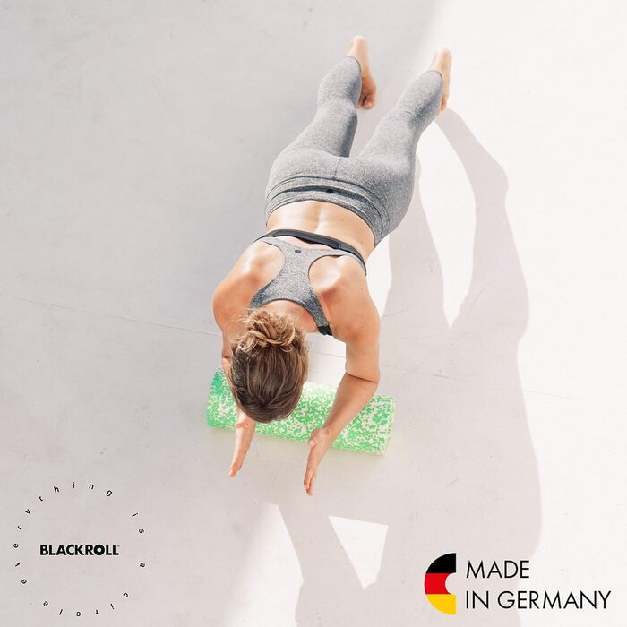 Ролик для фасції BLACKROLL (45 см x 15 см), фітнес-ролик для самомасажу спини та ніг, ефективний масажний ролик різного рівня жорсткості, зроблено в Німеччині, середній 45 - білий/зелений