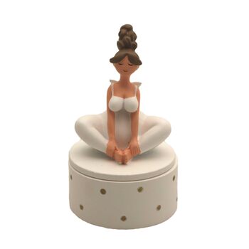Коробка з полісмоли з фігуркою ангела-йоги, декоративна, з місцем для зберігання, біла та бежева