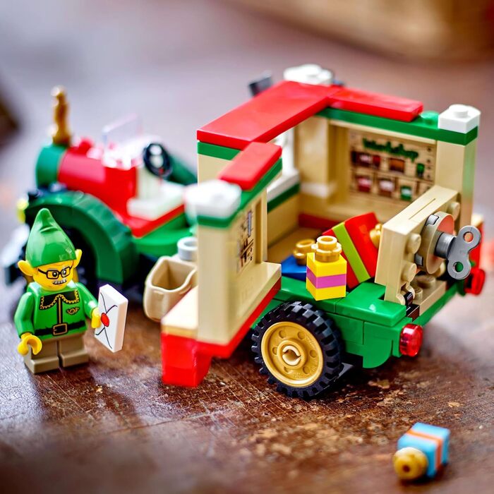 Конструктор LEGO Santa’s Delivery Truck 40746, 224 деталі, різдвяна вантажівка