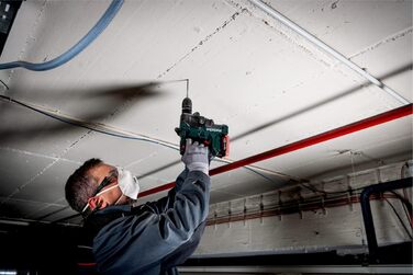 Акумуляторний перфоратор Metabo з метабоксом (з 2 акумуляторами 4,0 Ач, 12 В, зі світлодіодним підсвічуванням, 12 В, ударне свердл