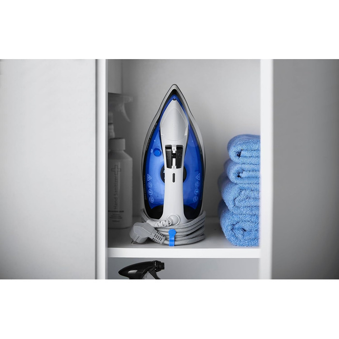 Парова праска Russell Hobbs компактна для зберігання кабелю Wrap & Clip (2400 Вт, 180 г додаткової пари, резервуар для води 320 мл
