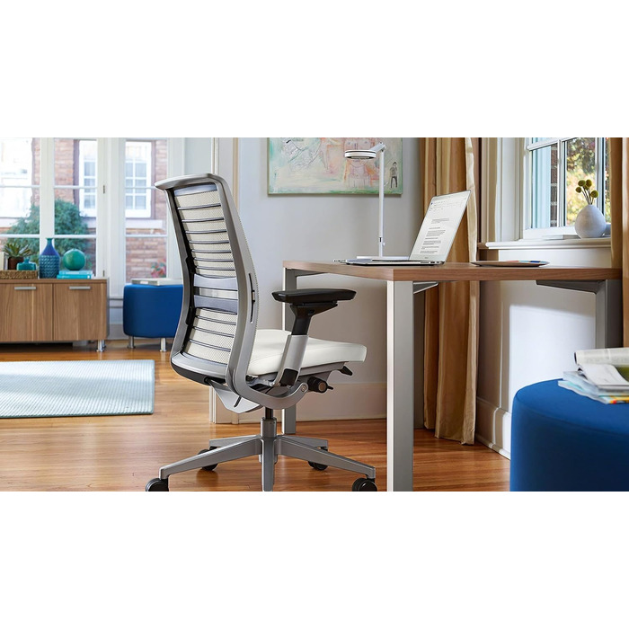 Ергономічне офісне крісло Steelcase Think з поперековою опорою LiveBack, підлокітниками 4D, екологічний дизайн, чорне, один розмір