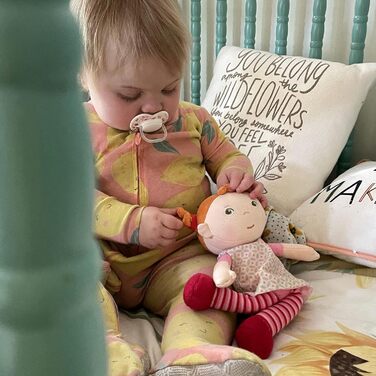 Мяка лялька HABA Роя лялька з мякої тканини 25 см, ідеально підходить для немовлят і малюків можна прати, легко одягати та знімати