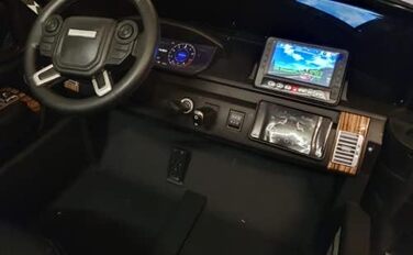 Дитячий електромобіль Range Rover Vogue чотириколісний шкіряне сидіння дитячий автомобіль 4X4, MP4 2-місний чорний