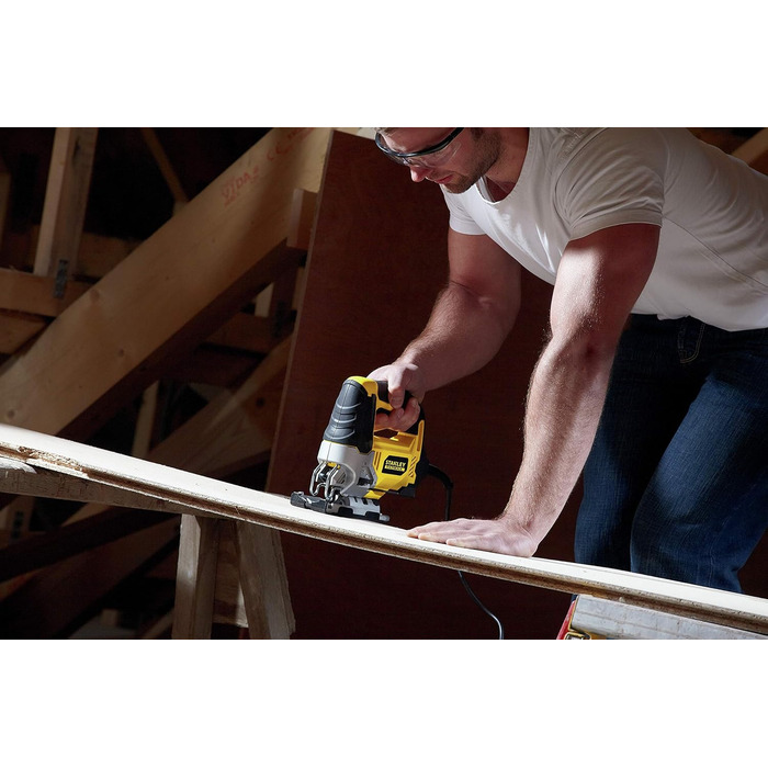 Маятниковий лобзик Stanley FatMax FME340K (710 Вт, 3-ступінчастий маятниковий хід, з переднім вентилятором, безінструментальне U-