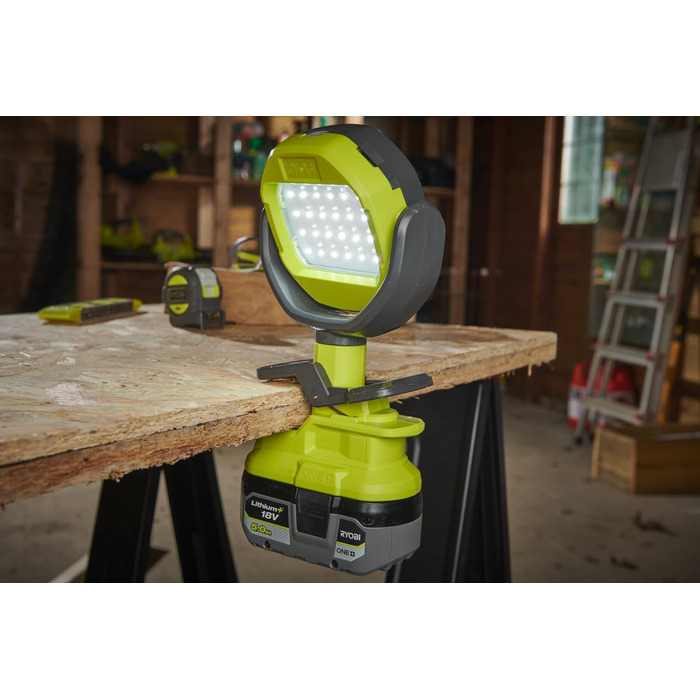 Акумуляторний LED-ліхтар RYOBI 18 V ONE RLCL18-0 (до 1000 лм, поворотна головка 360, без АКБ та зарядного пристрою)