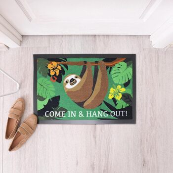 Килимок для дверей &quotЛінивець&quot крупним планом &quotЗаходьте та відпочивайте&quot Килимок для дверей 60 x 40 см