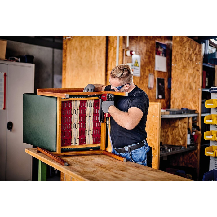 Пневматичний степлер Einhell TC-PN 50 (комбінований степлер і цвяходер 2в1, захисний носик, вкл. 1 500 скоб і 2 000 цвяхів, маслян