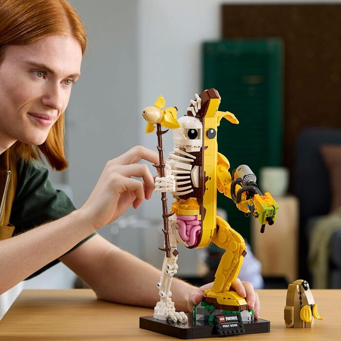 Колекційний конструктор LEGO Fortnite 77072, Фігурка Кістяного Шалі, 1414 деталей