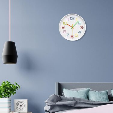 Дитячий настінний годинник без цокання 30см Кольорові цифри Сучасний кварцовий безшумний настінний годинник на батарейках для дитя