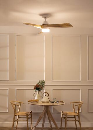 СТВОРЕННЯ / ВИХОР / Стельовий вентилятор з підсвічуванням Лопаті з натурального дерева білого кольору з пультом дистанційного керу