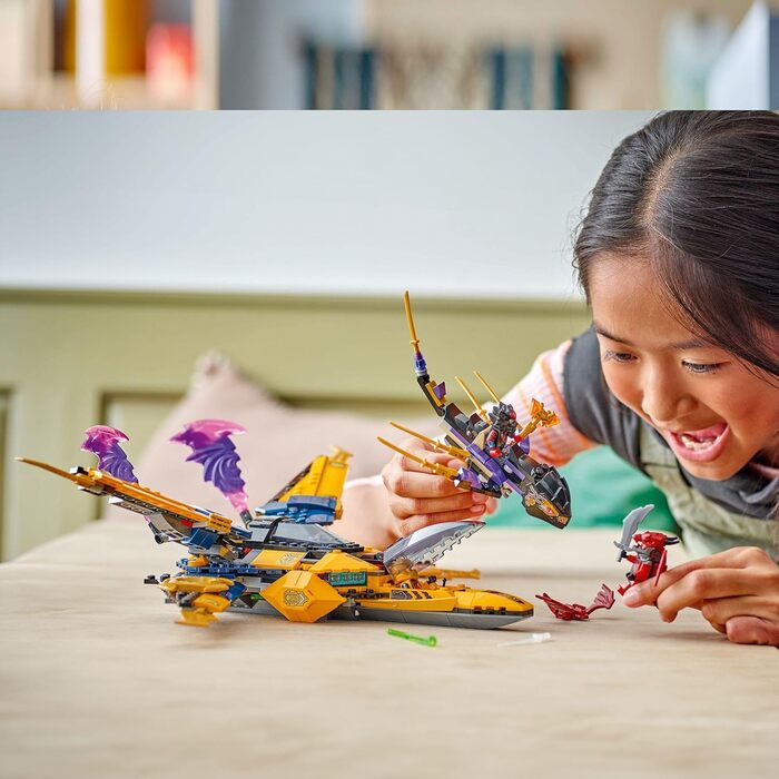 Суперштормовий літальний апарат Ра та Арін - Іграшка з дроном, шутерами, лезами та двигунами - Включає 3 мініфігурки для рольової гри ніндзя - Конструктор для хлопчиків та дівчаток віком від 8 років 71833