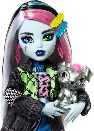 Лялька Monster High Френкі Штайн у джинсовій куртці та шортах, також включає її собаку Вотзі та аксесуари, такі як рюкзак, перекус та блокнот, HXH73