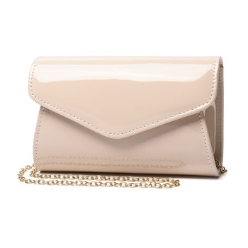 Мініатюрна вечірня сумочка-клатч з лакованої шкіри Цукерковий блиск для вечірок, свят та побачень. Колір - нюдовий