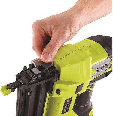 Літій-іонний акумуляторний цвяходер Ryobi P320 Airstrike 18 Volt One (акумулятор не входить до комплекту, тільки електроінструмент