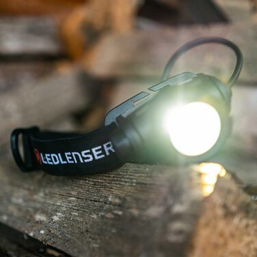 Налобний ліхтар Ledlenser H7R Core LED, 1000 люмен, перезаряджається від літієвої батареї, водонепроникний IP67, фокусується, плавно регулюється яскравість, постійне світло, дальність променя 250 м, магнітний зарядний кабель USB, один налобний ліхтар