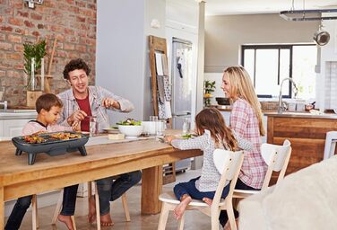 Електрична сковорода Tefal YY4570FB Plancha des Saveurs, антипригарне покриття, Titanium Force, технологія Thermo-Spot, регульований термостат, знімна плита, можна мити в посудомийній машині, чорний