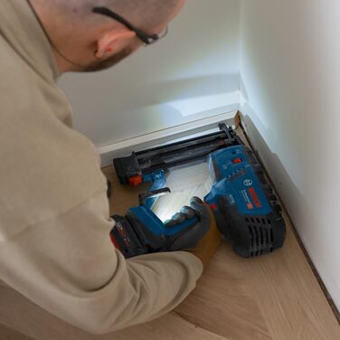 Акумуляторний цвяходер Bosch Professional 18V System GNH 18V-50 M (одинарний/контактний спусковий гачок, підходить для таких цвяхі