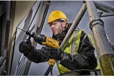 Комбінований перфоратор Dewalt SDS-plus 22 мм D25033K (710 Вт, оптимізований електропневматичний ударний механізм, макс. енергія о