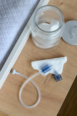 Назальний аспіратор Minidoo Росте разом з вашою дитиною завдяки 2 насадкам 0-3 місяці 3 місяці Фільтрує зворотний потік секрету в