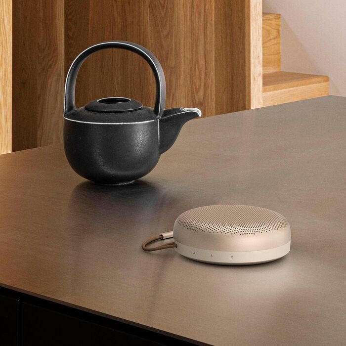 Бездротова портативна водонепроникна Bluetooth-колонка IP67 зі звуком на 360 градусів, голосовим помічником Alexa та спікерфоном,