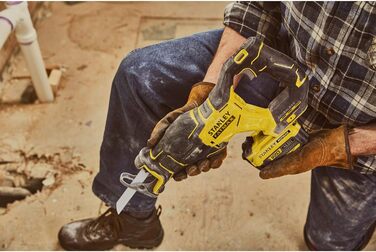 Акумуляторна зворотно-поступальна пила Stanley FatMax V20 SFMCS310B (18 В, довжина ходу 29 мм, безщітковий двигун, регульована шви