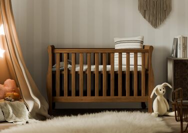 Дитяче ліжко Gala 120x60 см Елегантне біле дитяче ліжко з розсувним бар&39єром Трансформується в кушетку, виготовлене з високоякісної соснової деревини та МДФ, ідеально підходить як дитяче ліжечко та ліжечко, коричневе