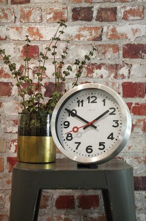 Настінний годинник NeXtime Designer 3998 Station, класичний вокзальний стиль у міні-форматі (19 см), алюмінієвий корпус, білий циферблат, Ø 19 см