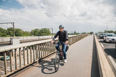 Праве велосипедне дзеркало для електровелосипедів. Дзеркало заднього виду для велосипедів, чорне, 80 см, 80 -