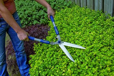 Садові ножиці Spear & Jackson 4862RSA Razorsharp Active Hand легко ріжуть товстіші стебла, хромовані леза з вуглецевої сталі 230 мм, трубчасті сталеві ручки з мяким покриттям.