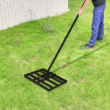 Регульована граблі-рівняч для газону з нержавіючої сталі та ергономічною ручкою. Ідеально підходить для вирівнювання газонів, розпушування ґрунту, піску та догляду за садом, двором, гольф-полем (50 x 25 см, Чорний). Розмір 50x25 см, колір - Чорний.