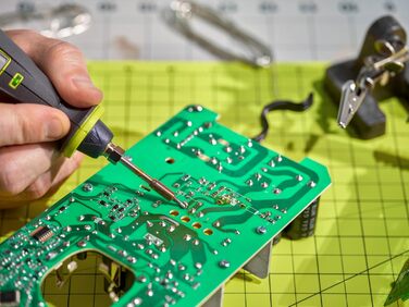 Акумуляторний паяльник RYOBI 4 В USB-LITHIUM RSI4-120G, вкл. 1 x 4 В 2,0 Ач акумулятор та зарядний кабель USB-C