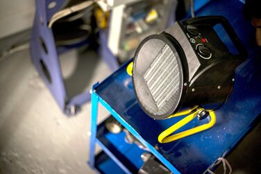 Генератор гарячого повітря Stak STH2000W потужністю 2 кВт. Керамічна технологія для швидшого нагрівання. 2 швидкості, із запобіжним термостатом та функцією вентилятора. Кабель 140 см, 2 Вт, чорний