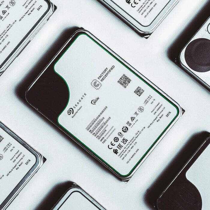 Внутрішній серверний жорсткий диск Seagate Exos 28 ТБ ST28000NM000C 3,5-дюймовий жорсткий диск SATA 6 Гбіт/с 7200 об/хв 512 МБ кешу (відновлений)