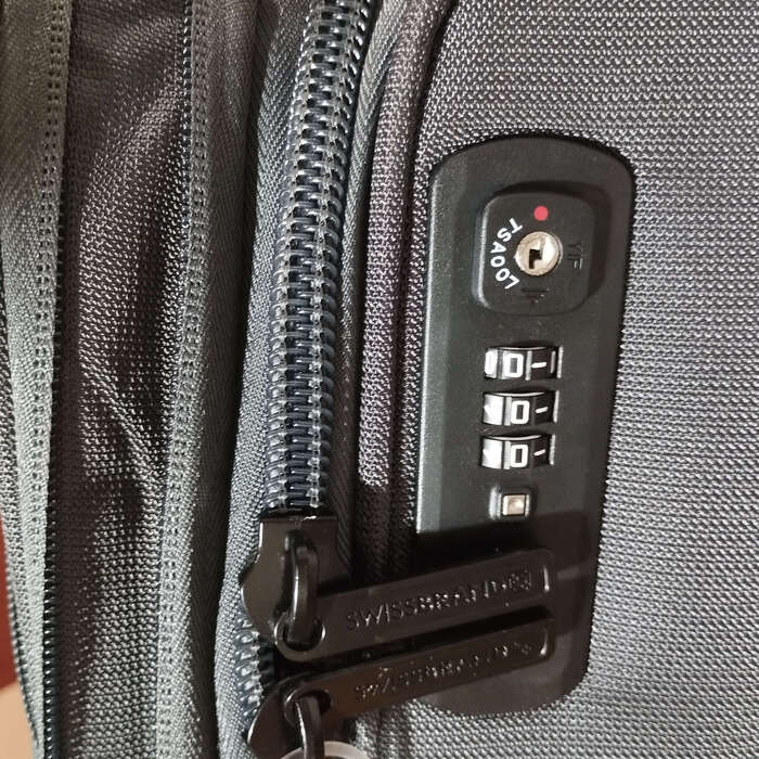 Валіза Swissbrand Celtic (S) Dark Grey (SWB_LSCEL803S)